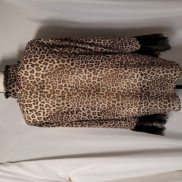Leopard & lace blouse - Picture 2 of 11